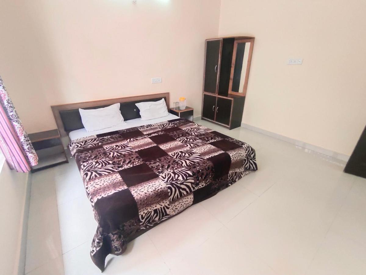 Rnb Mcleodganj Hotel