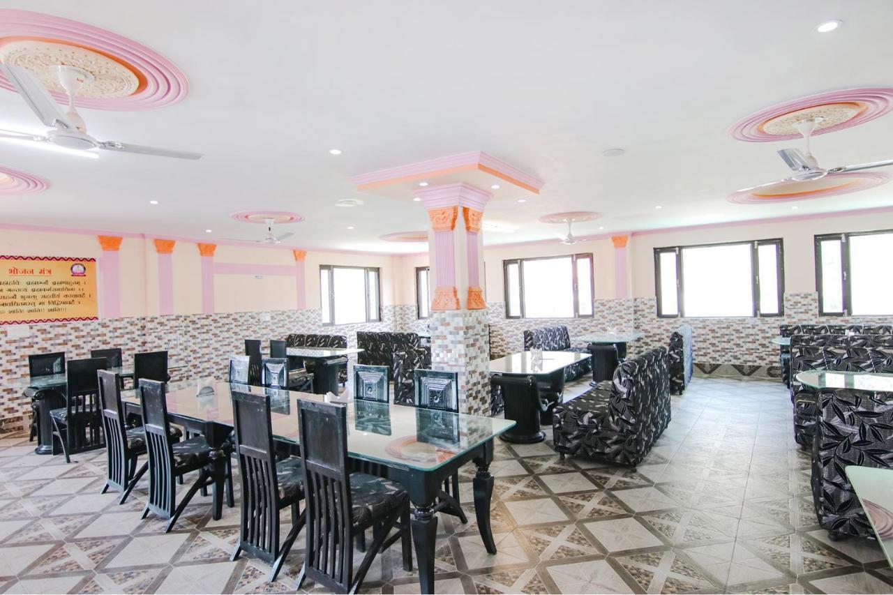 Hotel Fabhotel Prime Wonder World 3*