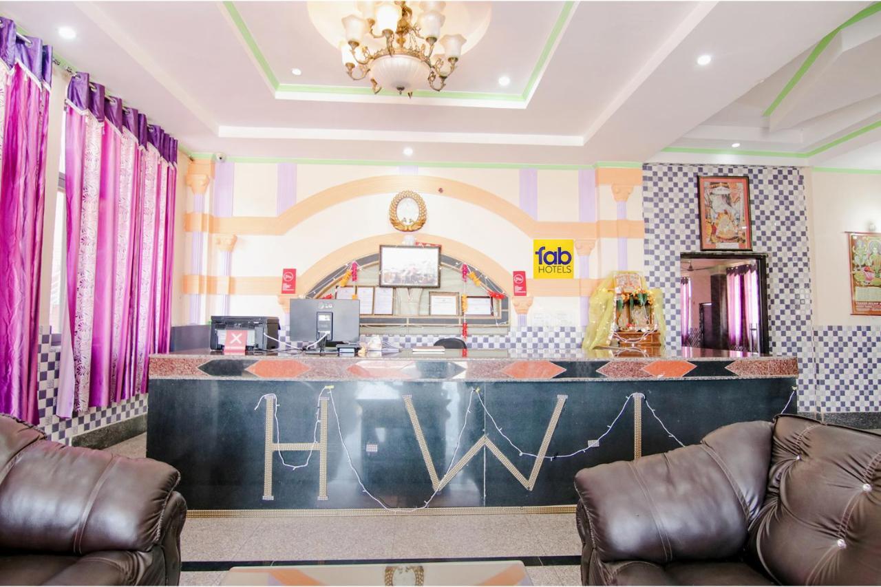 Fabhotel Prime Wonder World Hotel