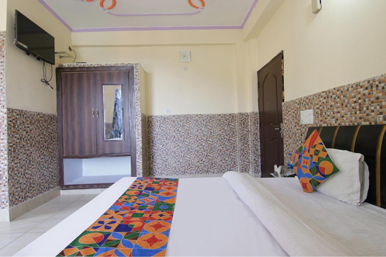 Fabhotel Prime Wonder World Hotel