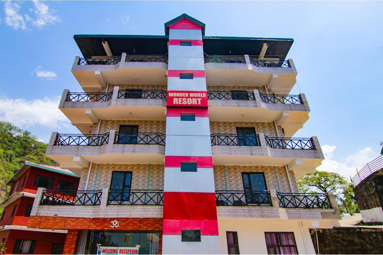 Hotel Fabhotel Prime Wonder World 3*