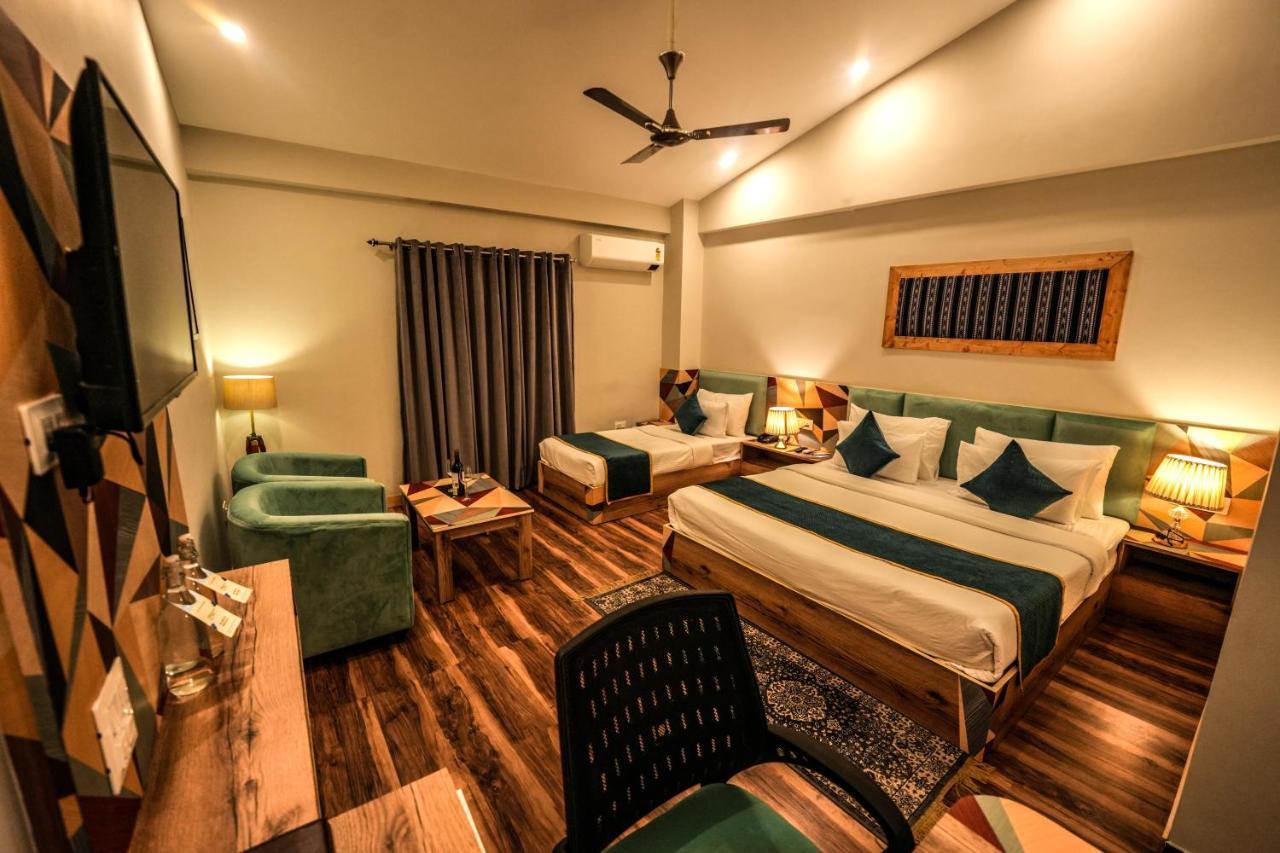 Hotel Square One By D'polo