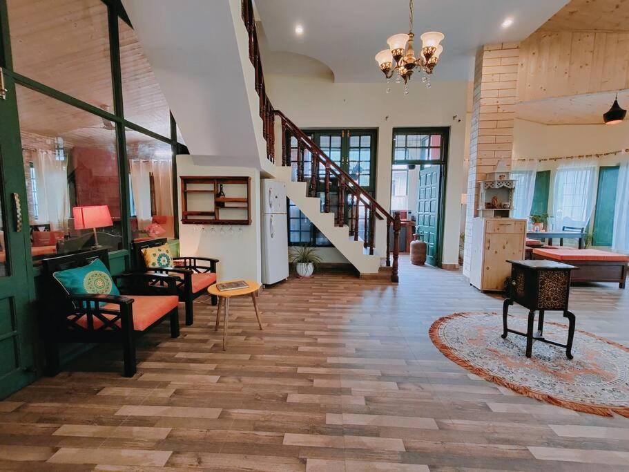 Aviator's Bungalow - * Dharamshala