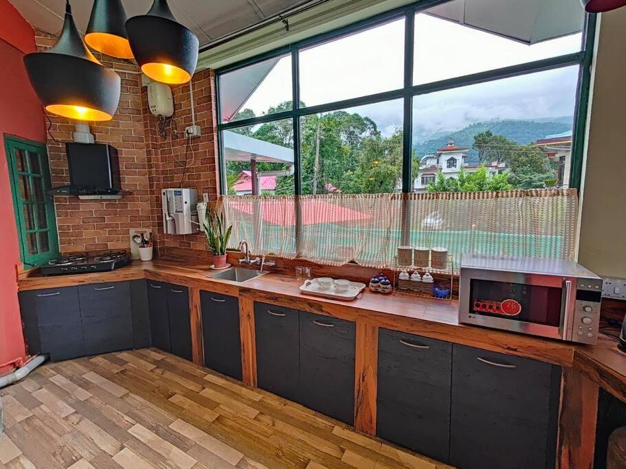 Aviator's Bungalow - *