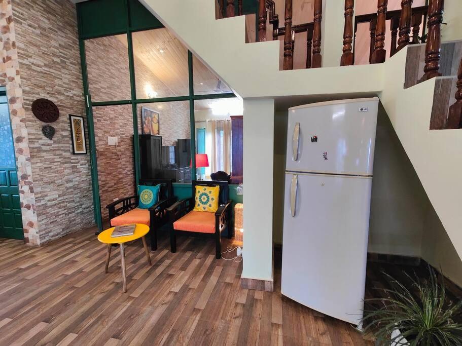 Aviator's Bungalow - Villa Dharamshala