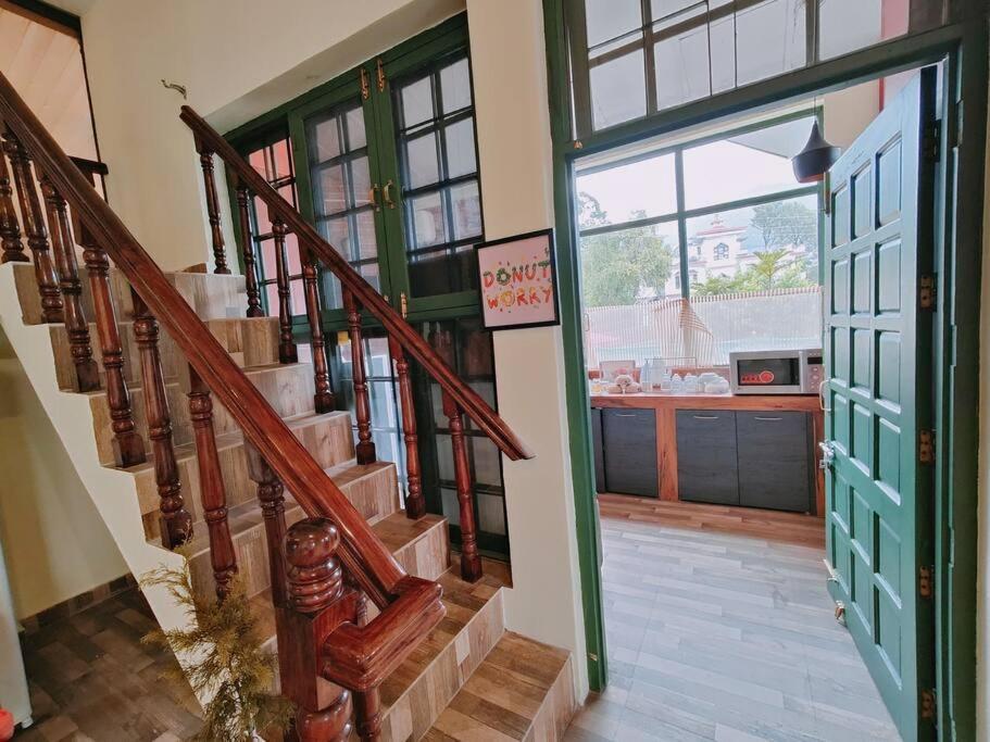 Aviator's Bungalow - * Dharamshala