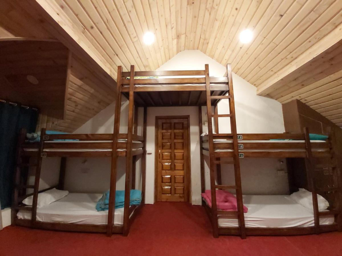 Utopia Dharamkot Mcleodganj Hostel *