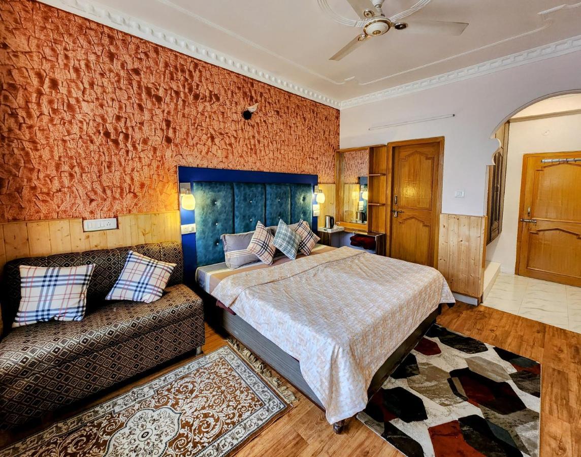 The Bougainvillea, Mcleodganj Bed & Breakfast