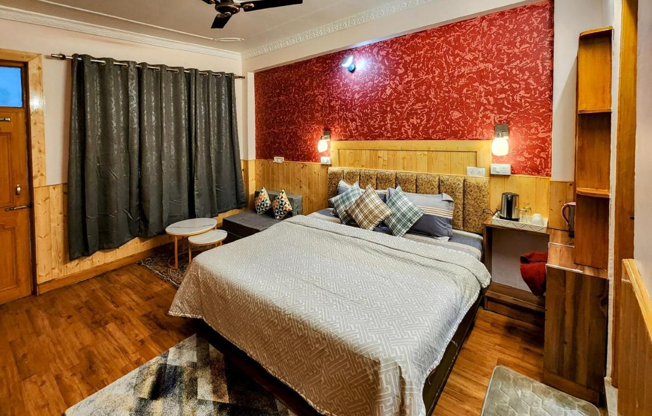 The Bougainvillea, Mcleodganj Bed & Breakfast *
