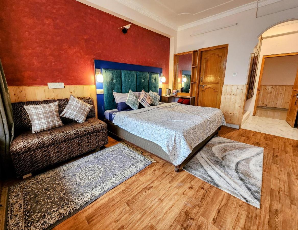 The Bougainvillea, Mcleodganj Bed & Breakfast *
