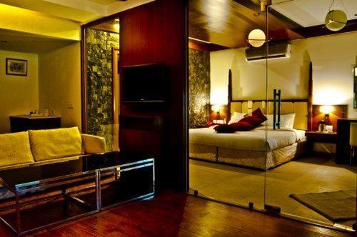 Aveda Dharmshala Hotel 4*