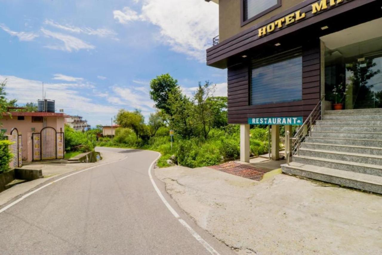 Hotel Mirage Residency - Hill View In