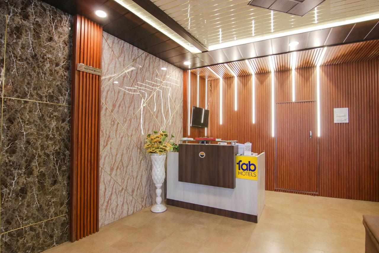 Hotel Fabhotel Vijay Palace