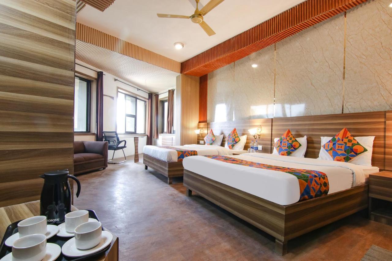 Fabhotel Vijay Palace 3*