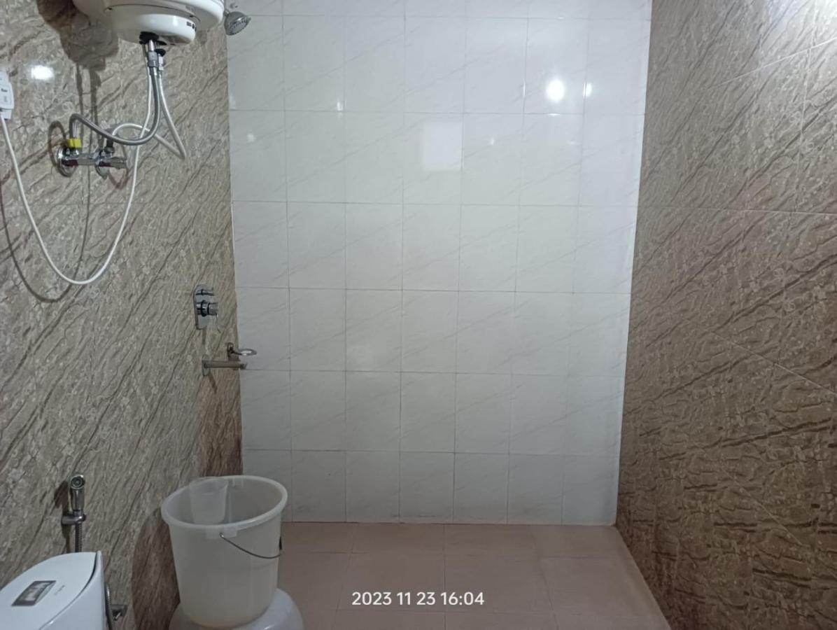 Hotel Hotel Varuni- On Mall Road, Mcleod Ganj, Dharamshala 4*