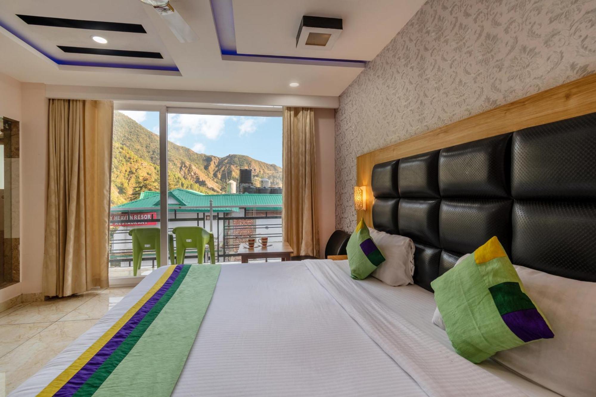 Akashdeep Hotel