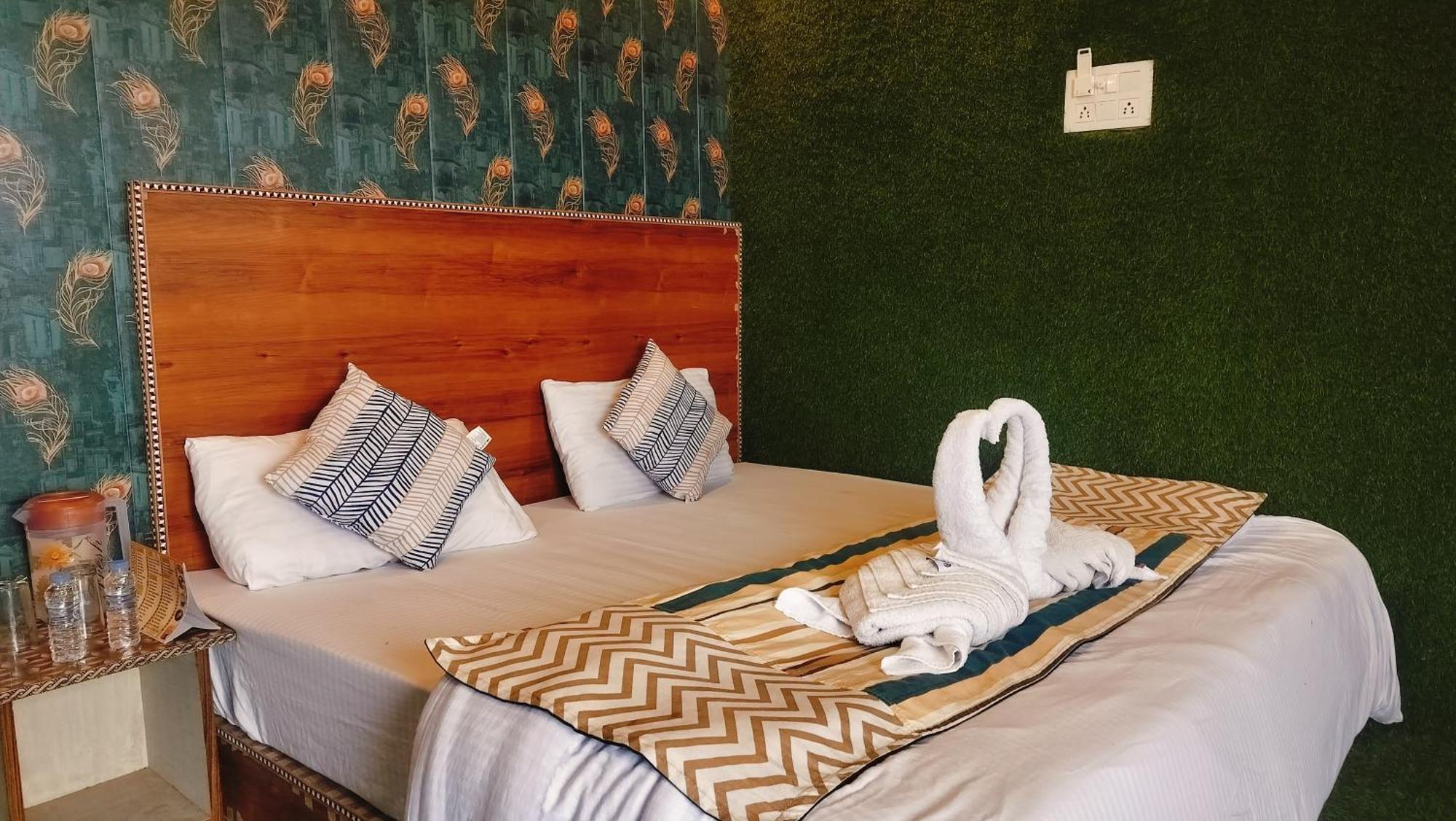 Hotel Nirbana Heights