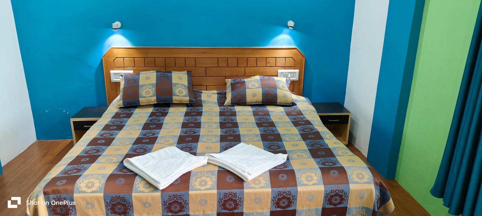 Jagatram Niwas Dharamkot Guest house