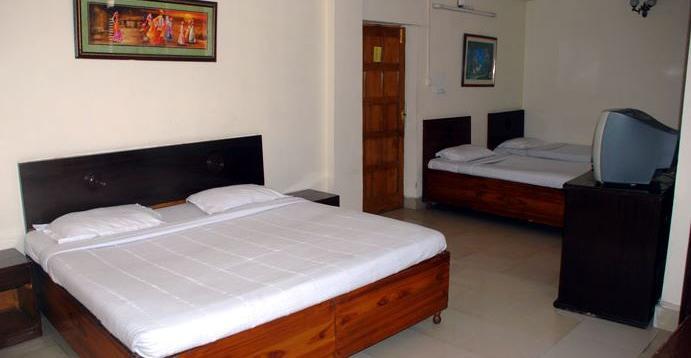 Anand Palace Hotel 3*