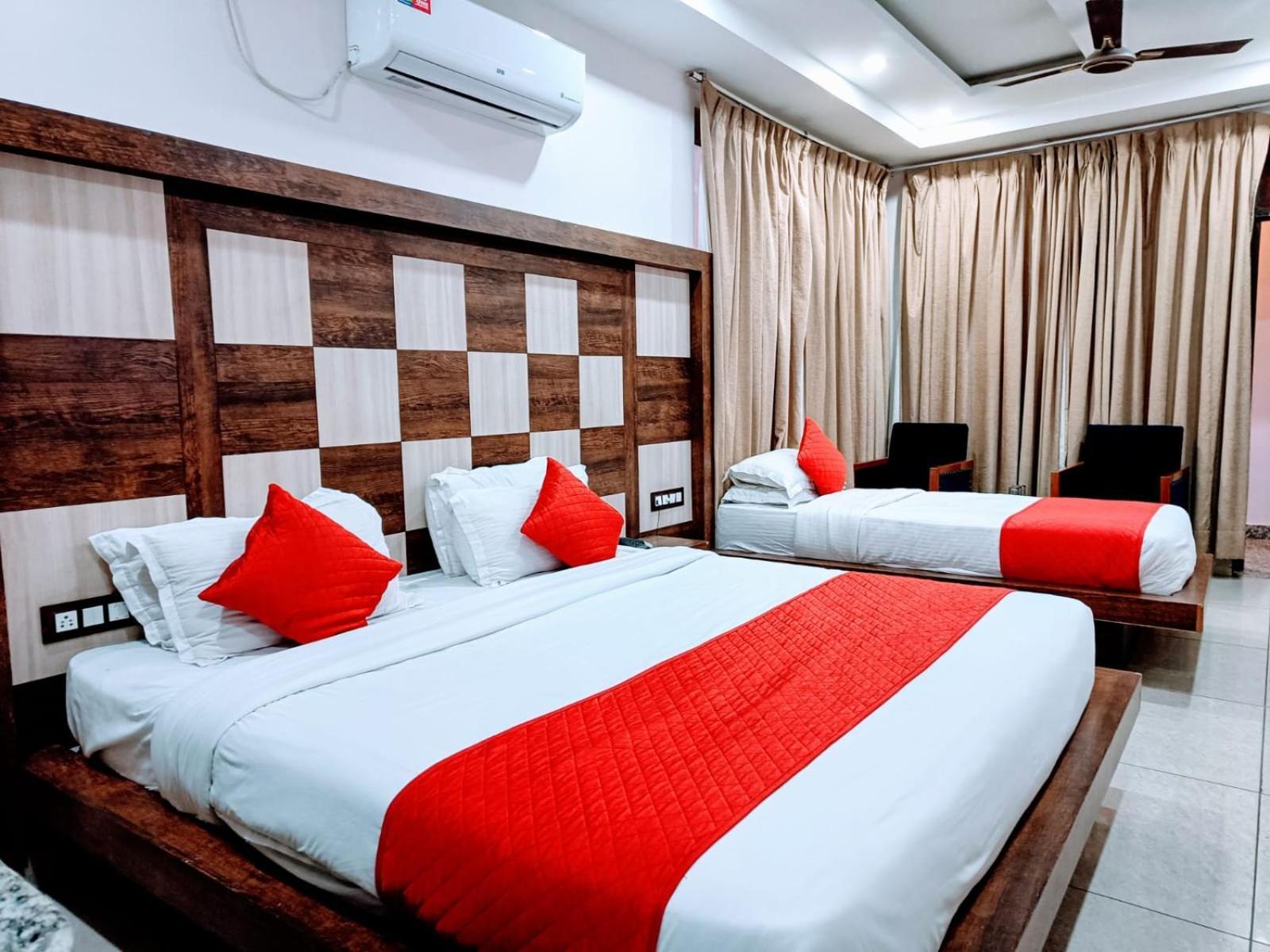 King Castle Mcleodganj-centrally Heated And Air Cooled- Near Mall Road - Free Parking Hotel 3*