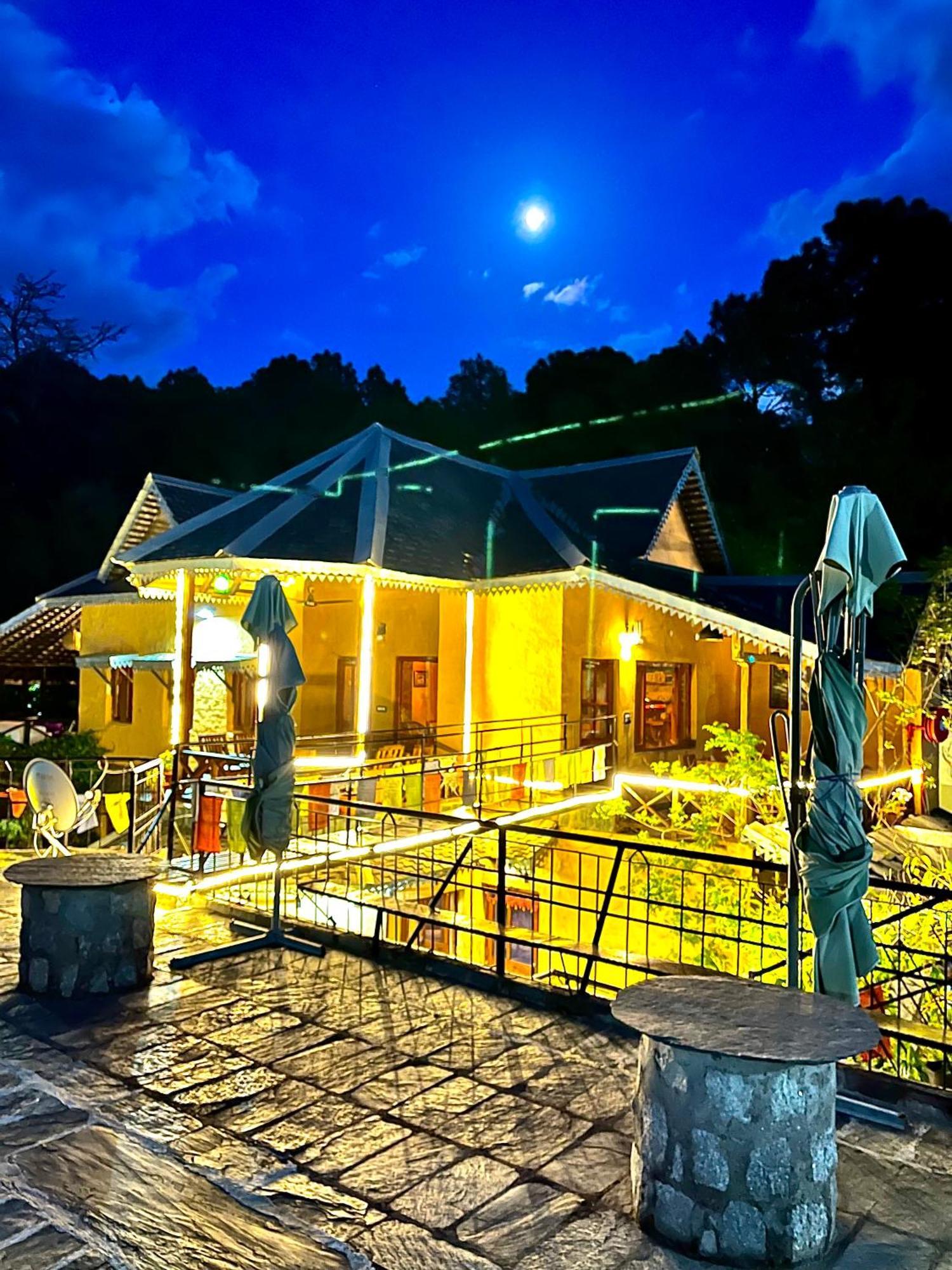 Prakriti Aalay - Riverside Mountain View Boutique Eco 4* Dharamshala