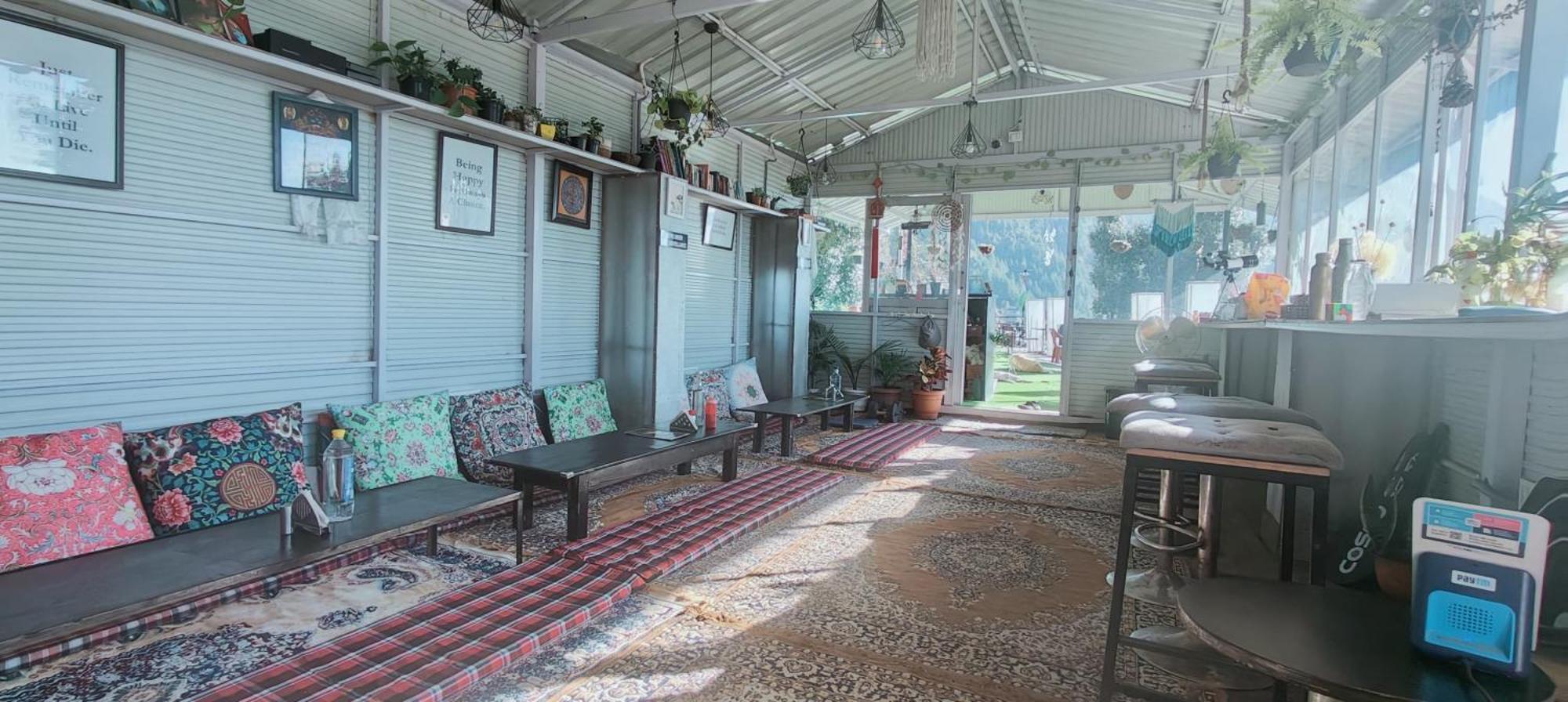 The Unmad - Dharamkot Bed & Breakfast Dharamshala
