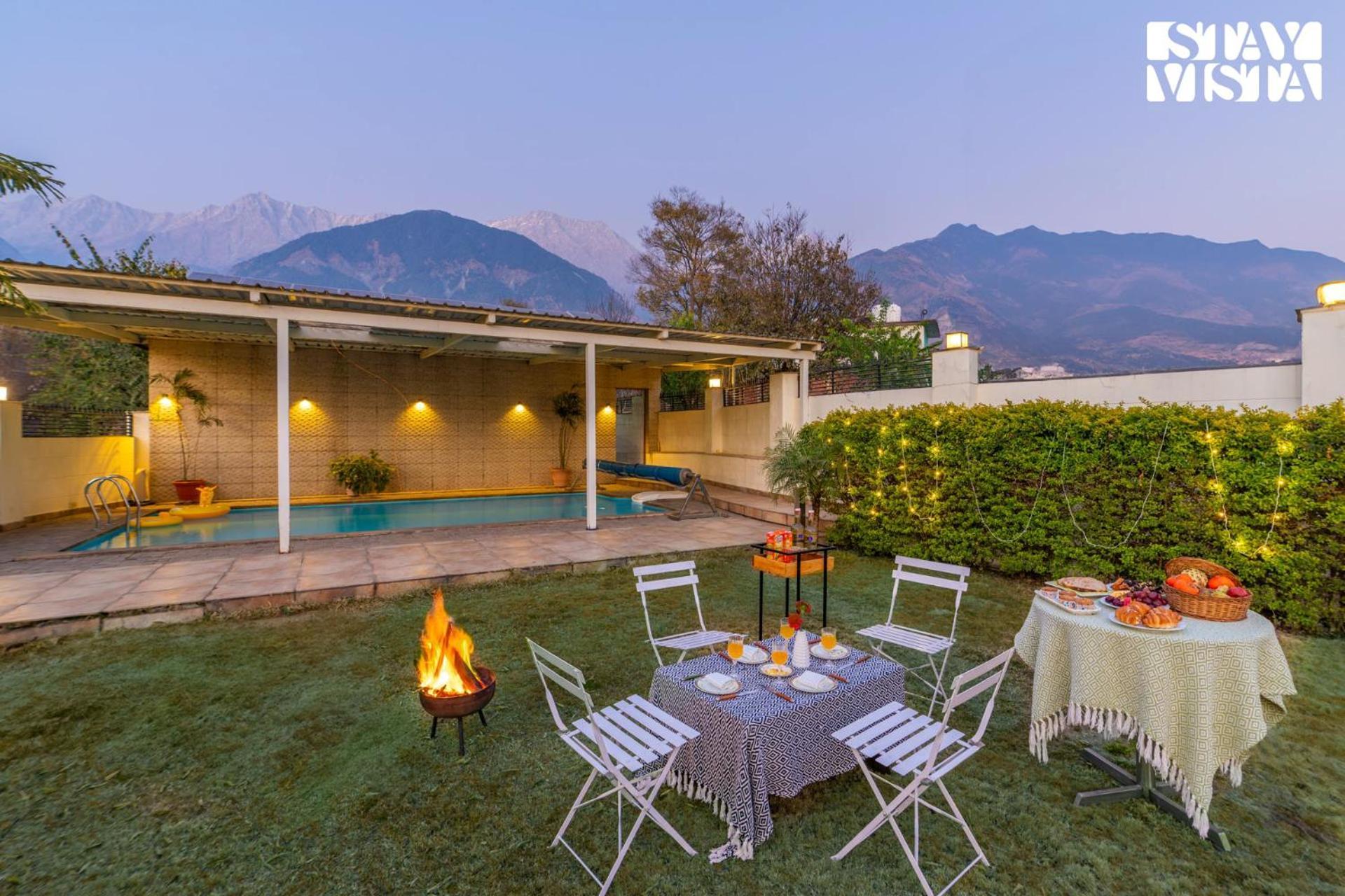 Villa Stayvista At Address By The Khul Dharamshala