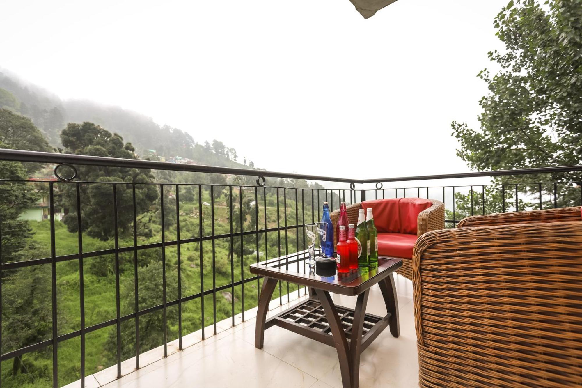 Hotel The Nest With Open Rooftop Cafe Mecleodganj 3*