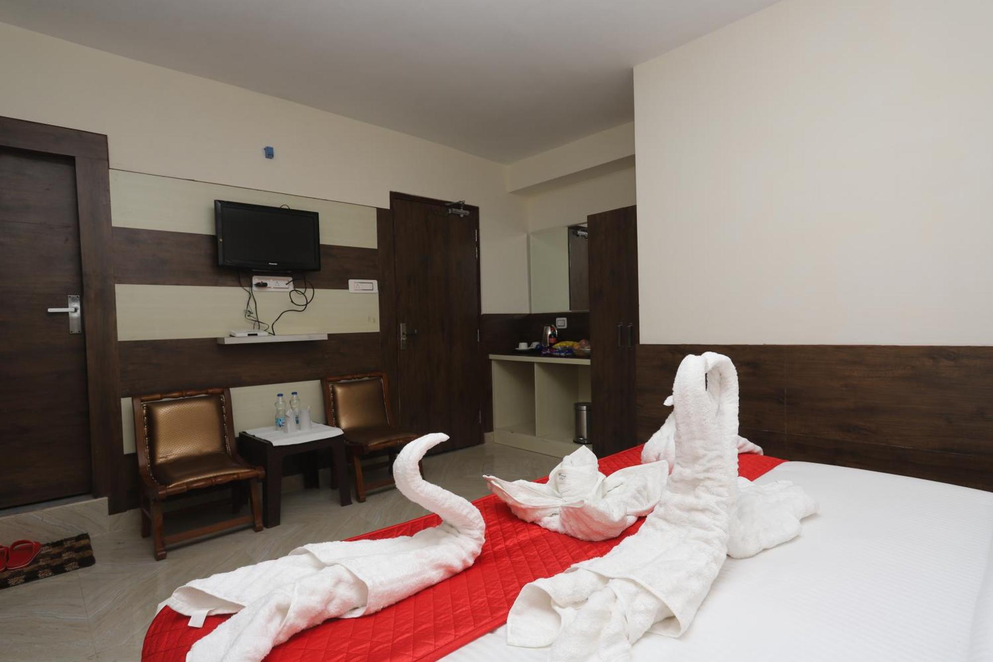 Hotel The Nest With Open Rooftop Cafe Mecleodganj Dharamshala