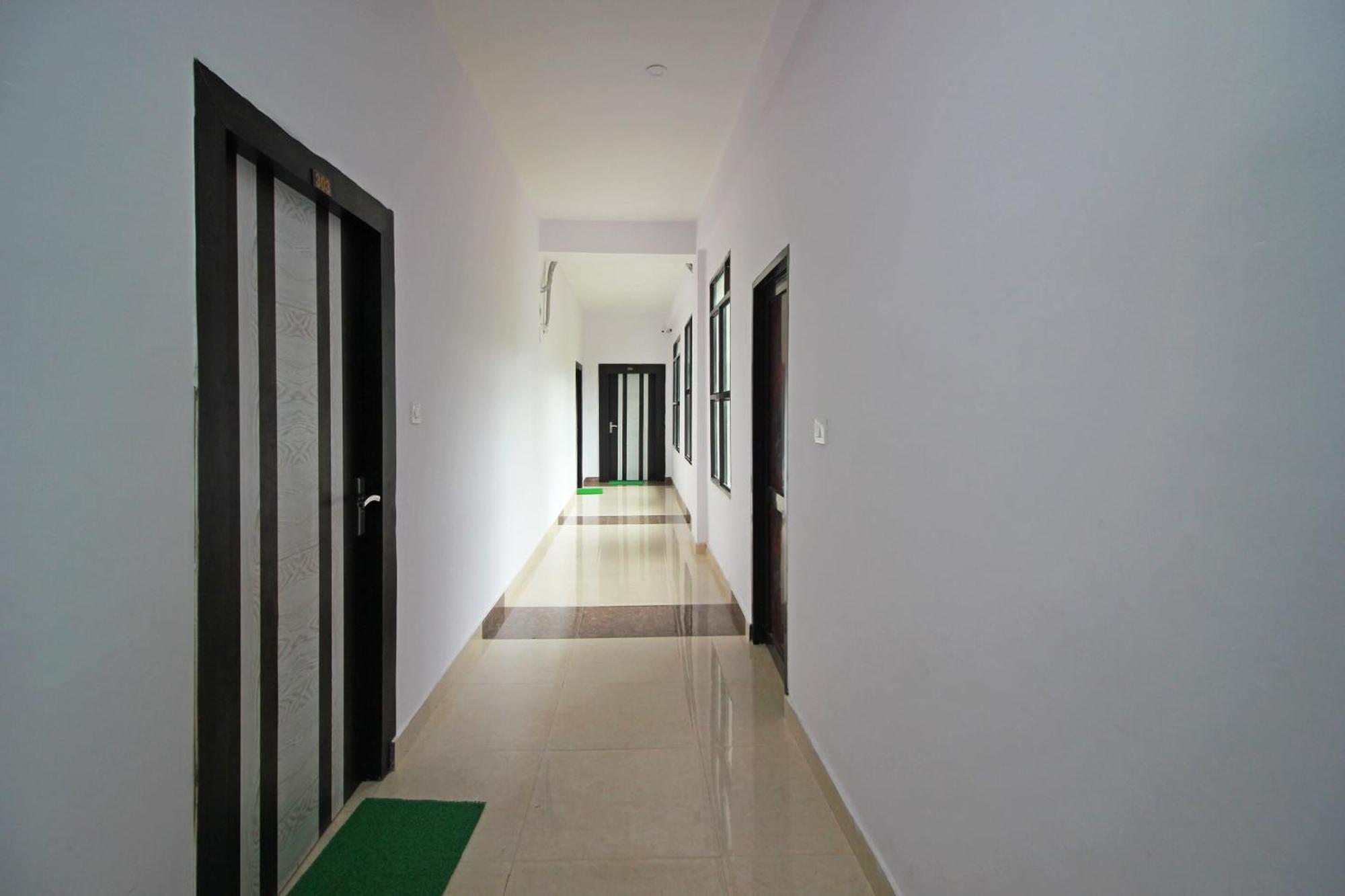 Hotel Oyo Chandni 3*
