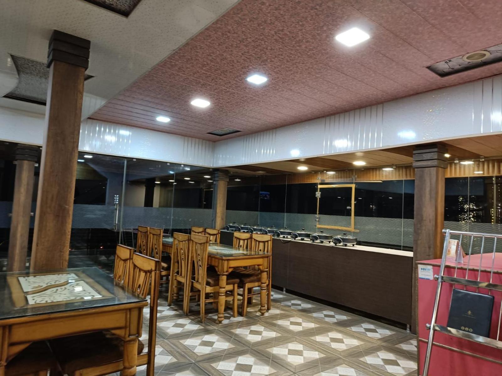 King Castle Mcleodganj-centrally Heated And Air Cooled- Near Mall Road - Free Parking Hotel