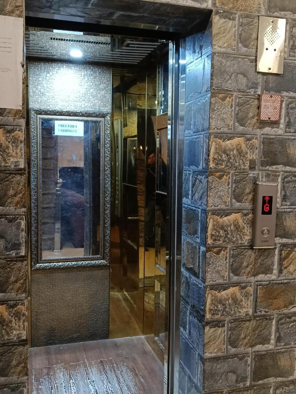 King Castle Mcleodganj-centrally Heated And Air Cooled- Near Mall Road - Free Parking Hotel Dharamshala