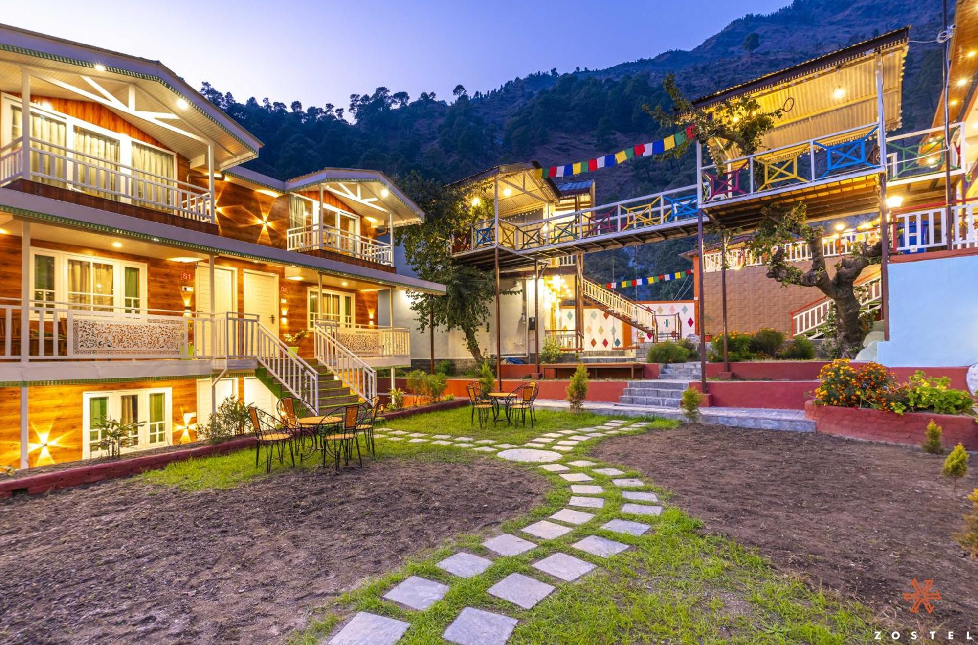 Hostel Zostel Kareri