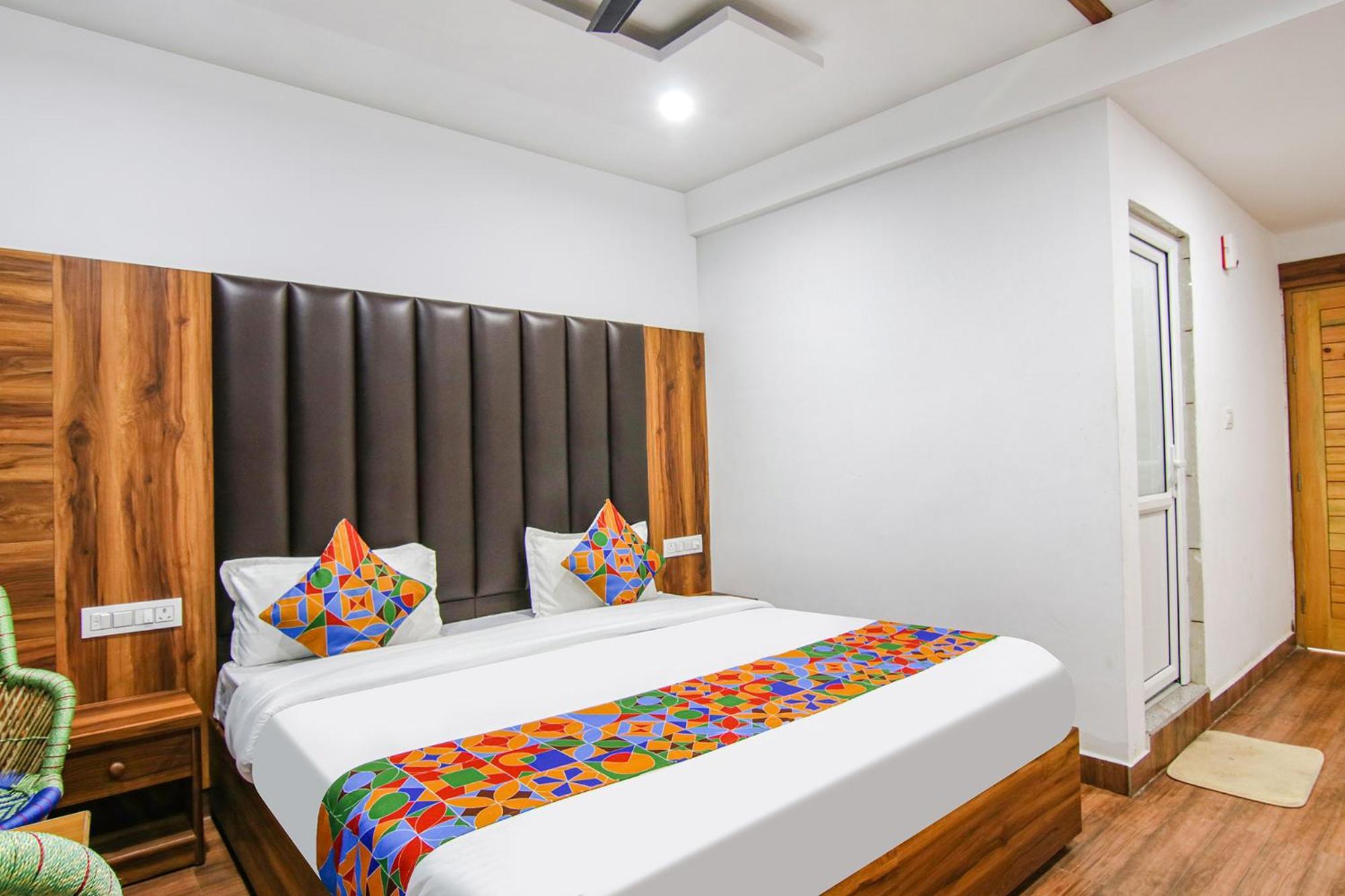 Hotel Fabhotel Ayana