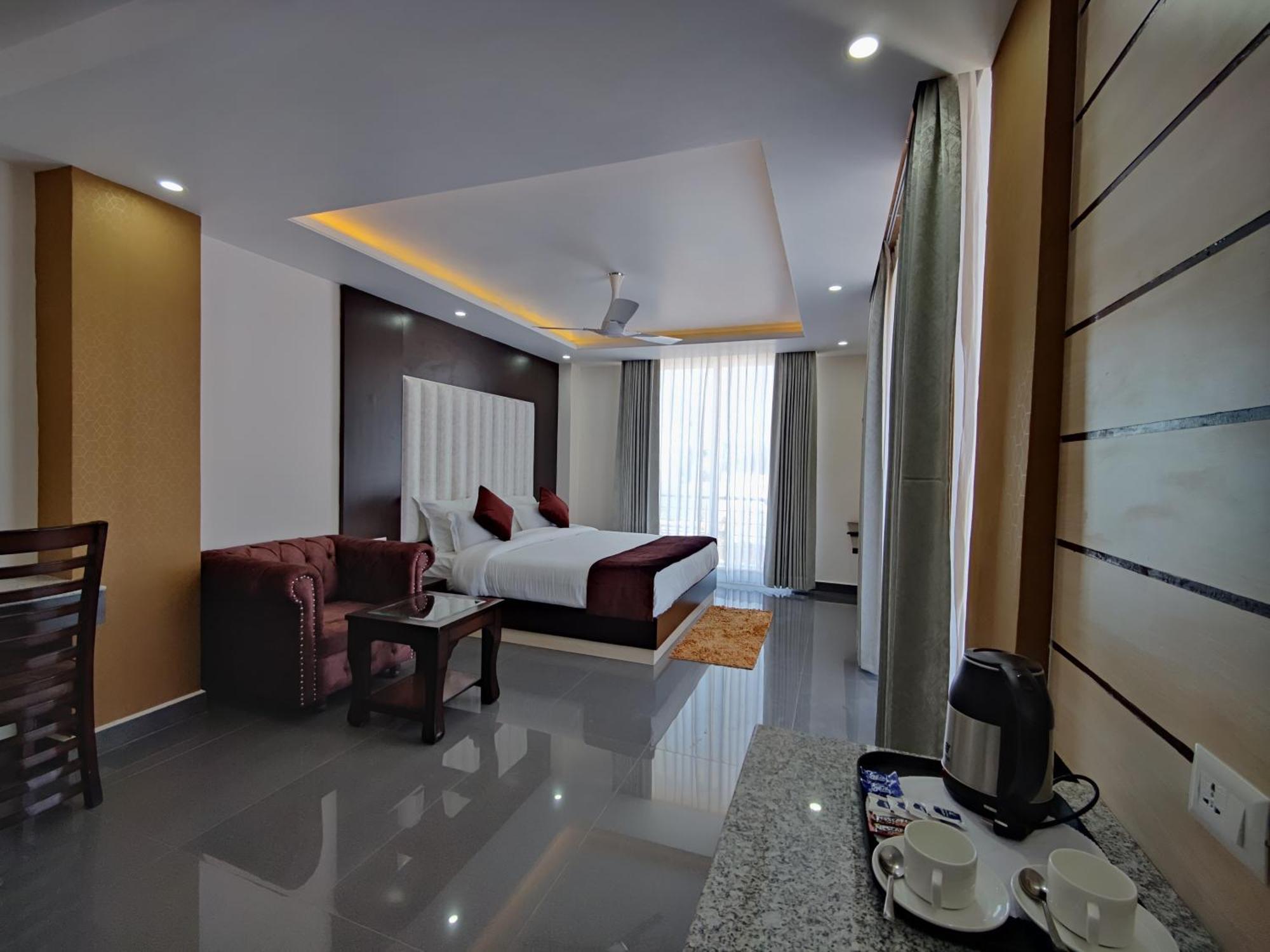 Hotel Aliza And By Srs Dharamshala