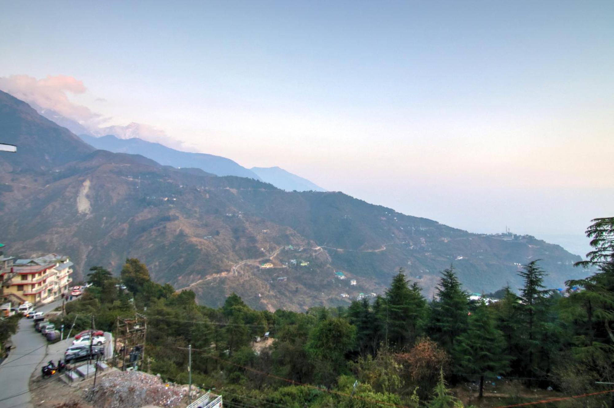 Hotel Varuni- On Mall Road, Mcleod Ganj, Dharamshala 4*