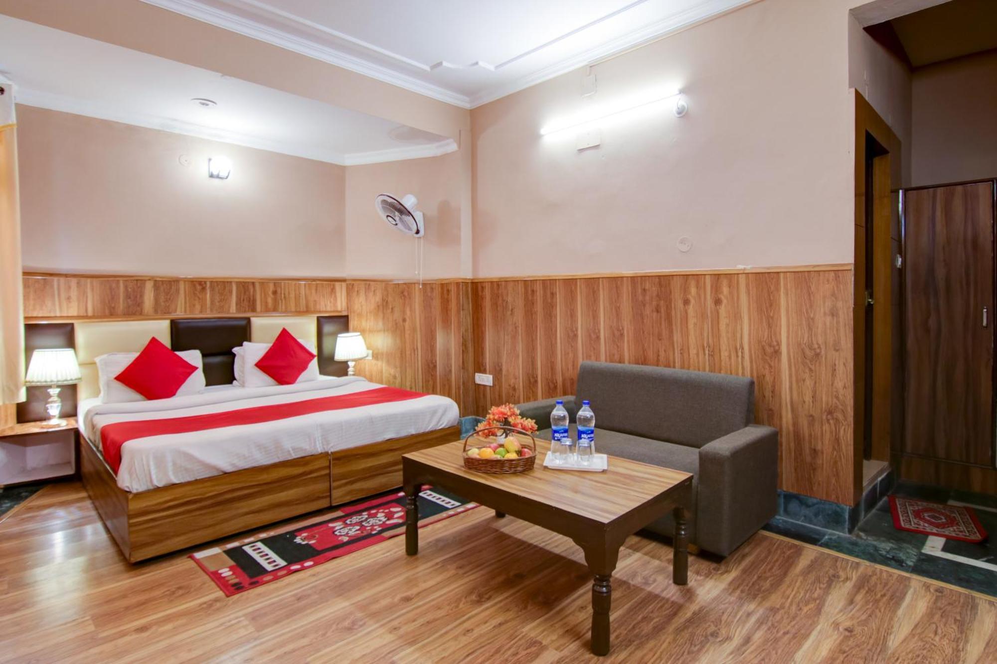 Hotel Varuni- On Mall Road, Mcleod Ganj, Dharamshala Hotel