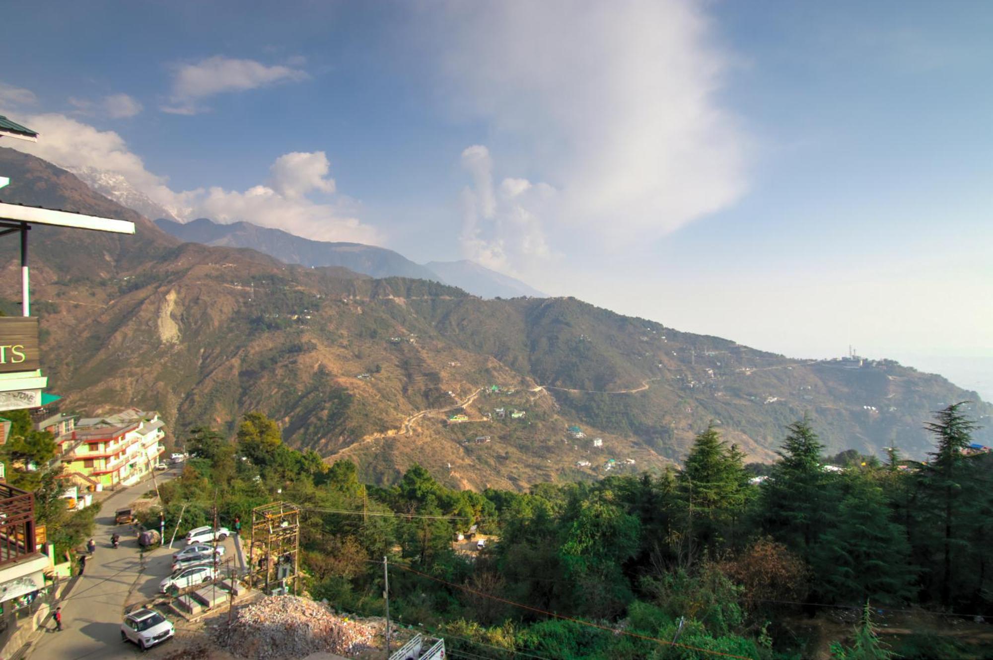 Hotel Hotel Varuni- On Mall Road, Mcleod Ganj, Dharamshala Dharamshala