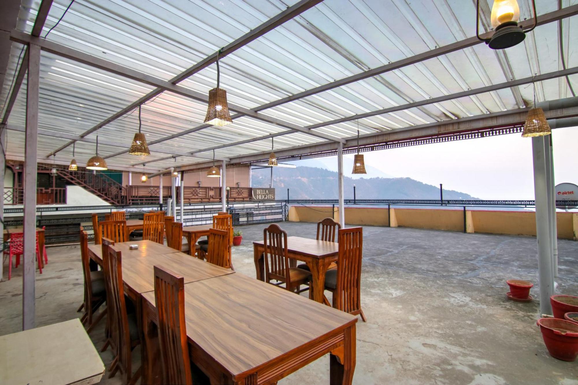 Hotel Varuni- On Mall Road, Mcleod Ganj, Dharamshala Hotel 4*