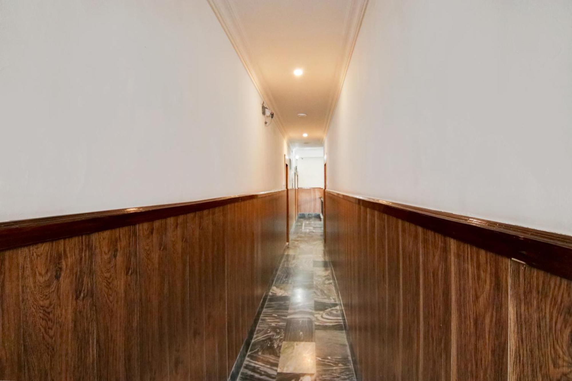 Hotel Varuni- On Mall Road, Mcleod Ganj, Dharamshala Hotel Dharamshala
