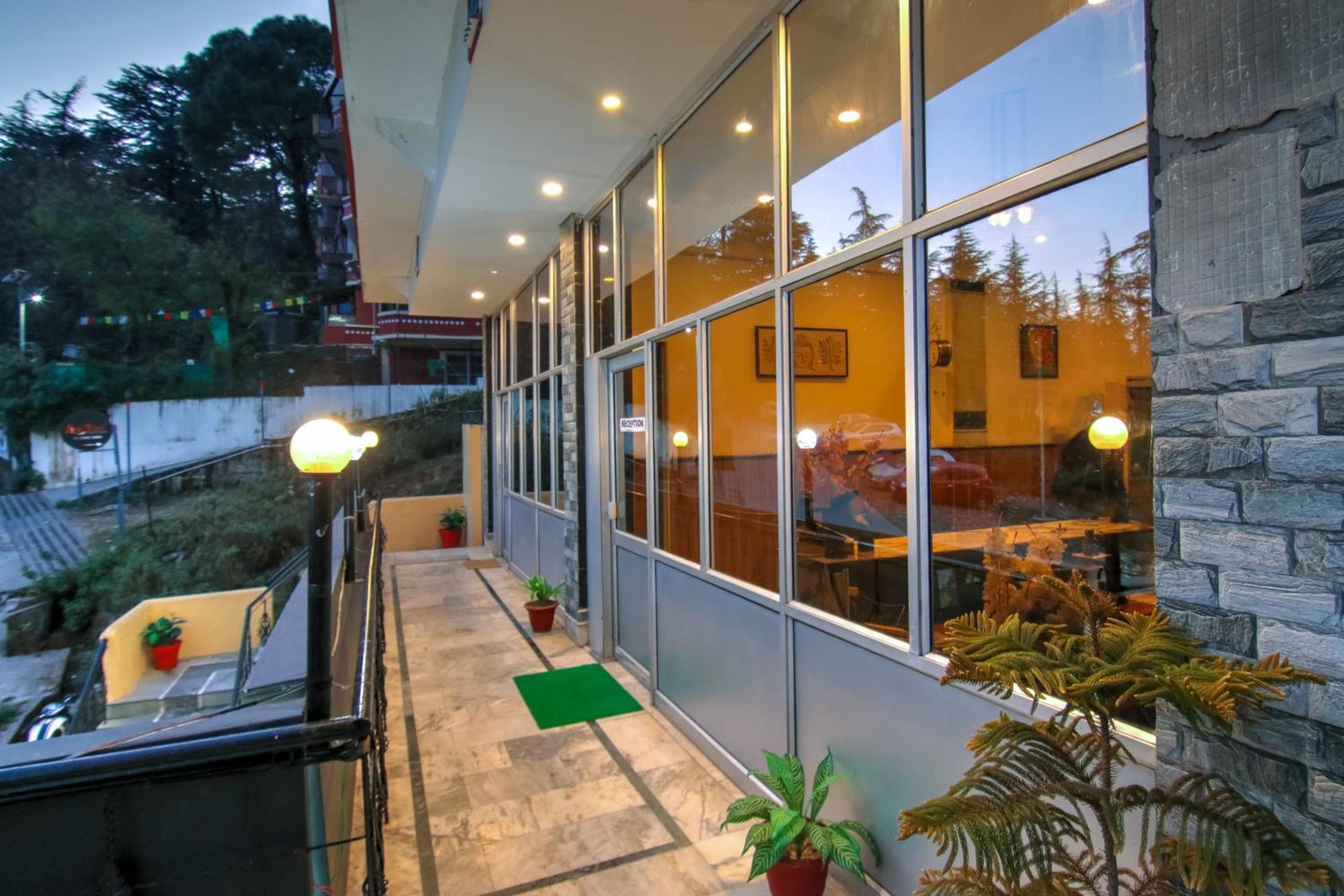 Hotel Varuni- On Mall Road, Mcleod Ganj, Dharamshala Hotel Dharamshala