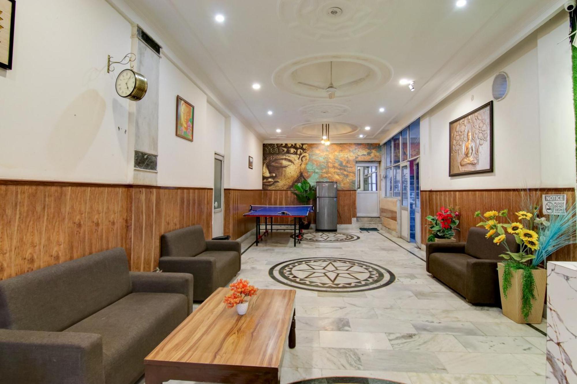 Hotel Varuni- On Mall Road, Mcleod Ganj, Dharamshala Hotel 4*