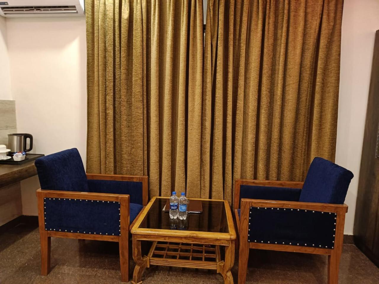 King Castle Mcleodganj-centrally Heated And Air Cooled- Near Mall Road - Free Parking Hotel Dharamshala