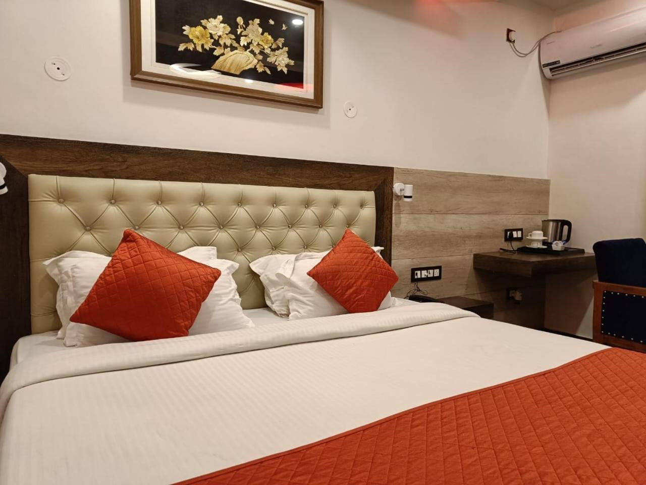 King Castle Mcleodganj-centrally Heated And Air Cooled- Near Mall Road - Free Parking Dharamshala