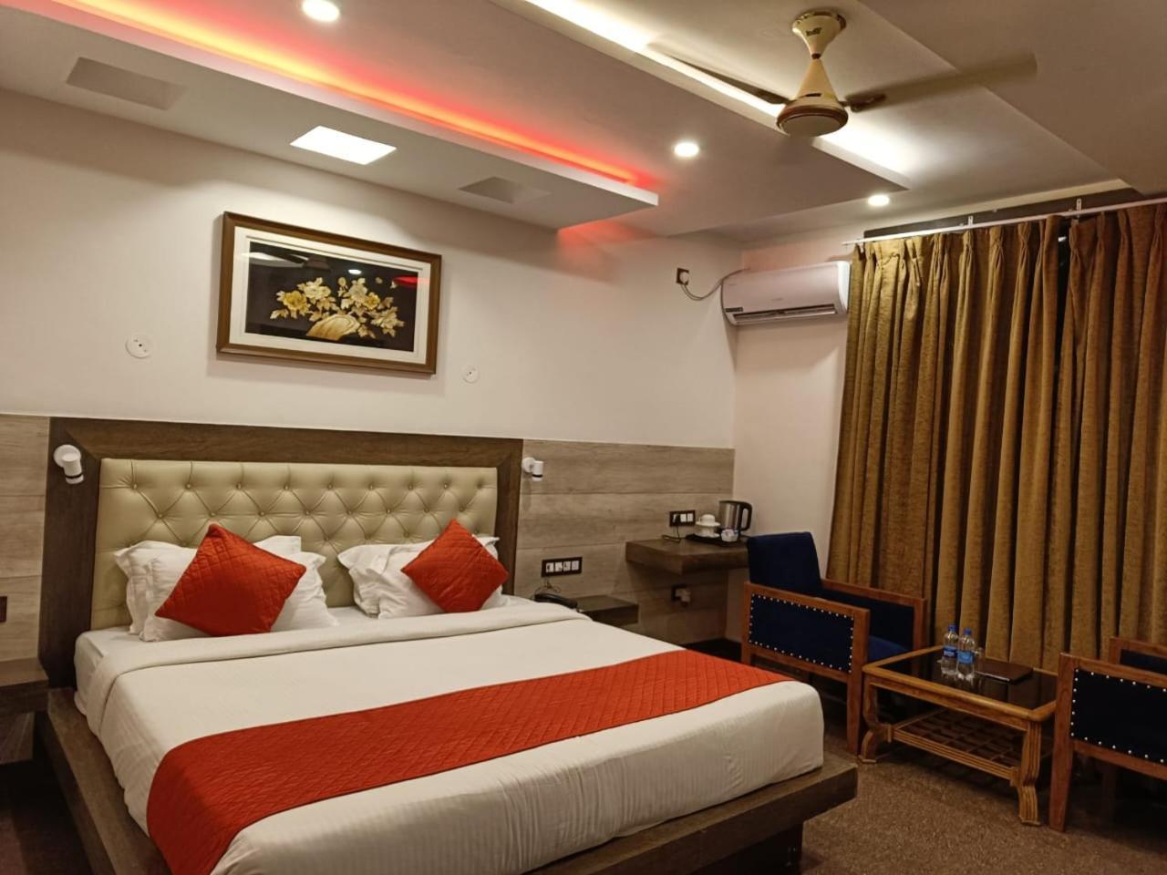 Hotel King Castle Mcleodganj-centrally Heated And Air Cooled- Near Mall Road - Free Parking Dharamshala