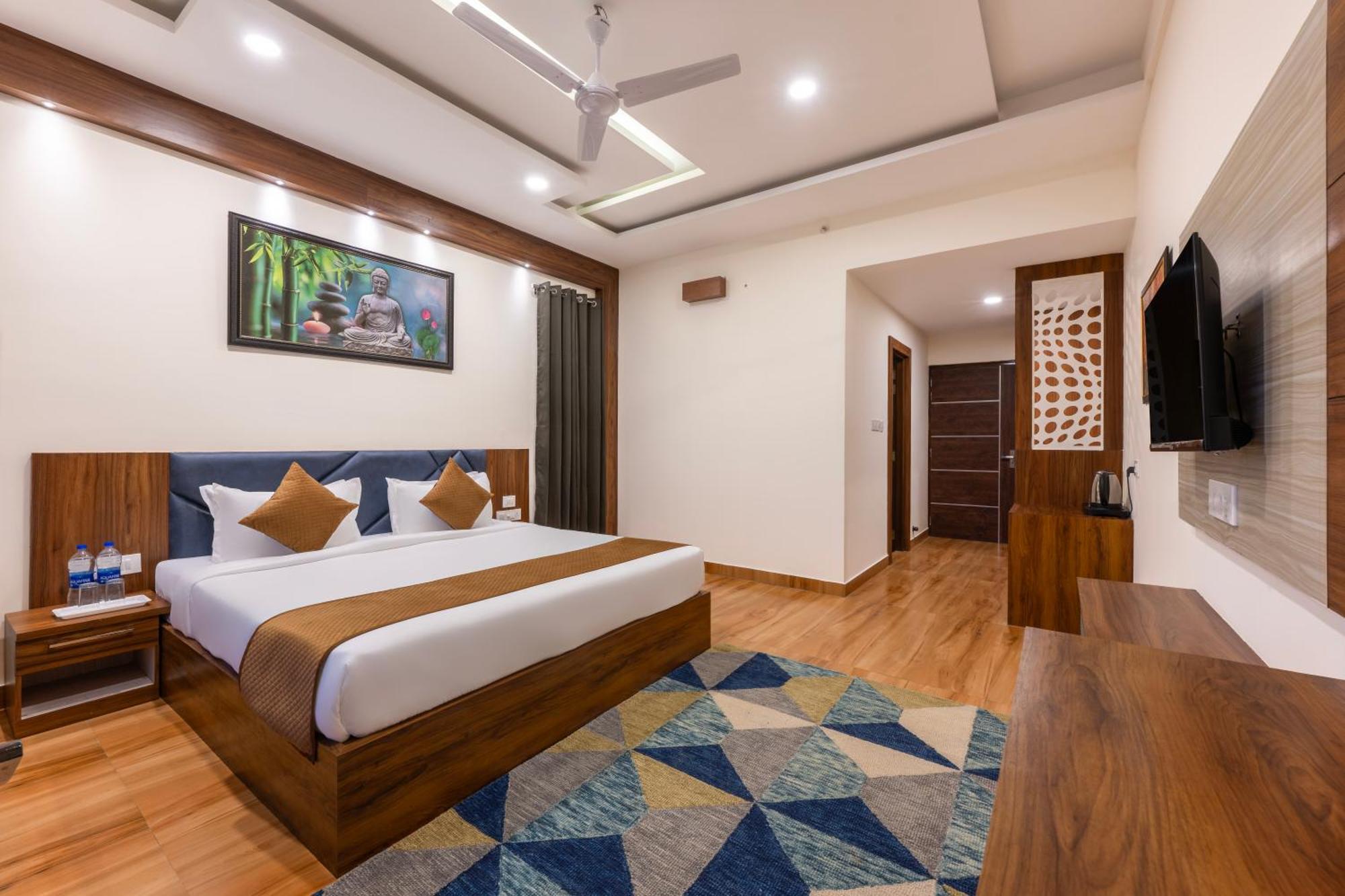Stone Wood Hotel