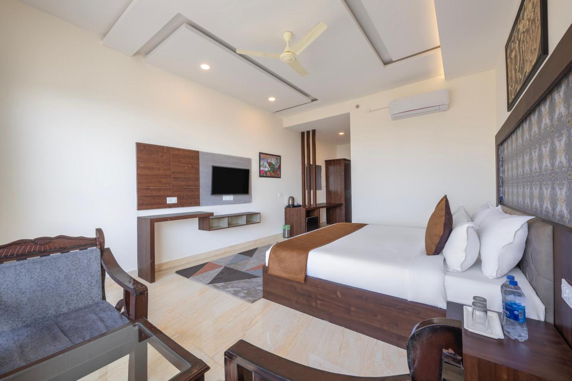 Hotel Stone Wood Dharamshala