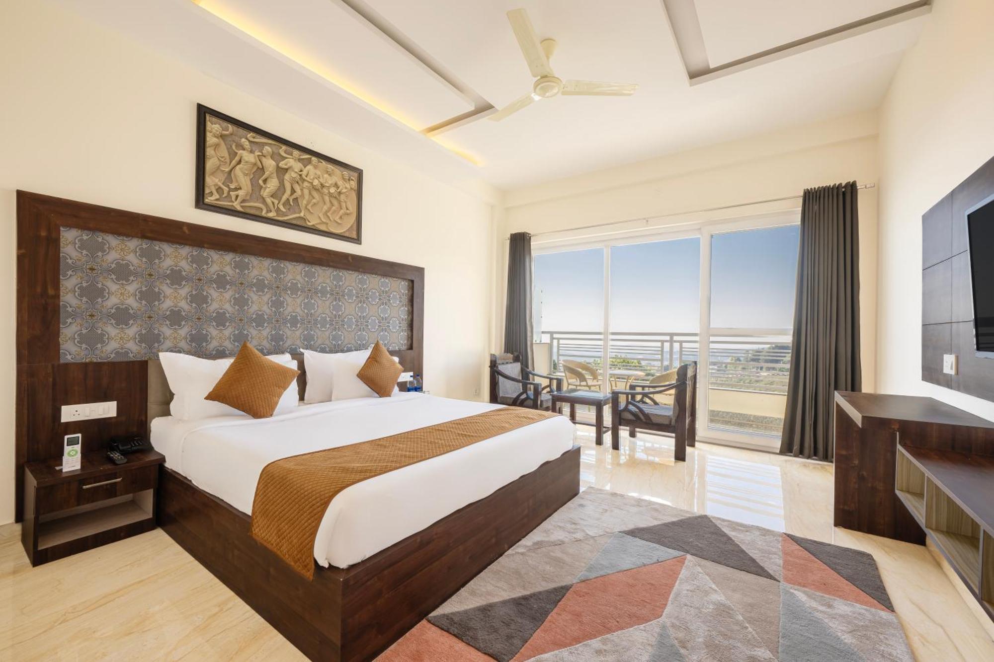 Hotel Stone Wood