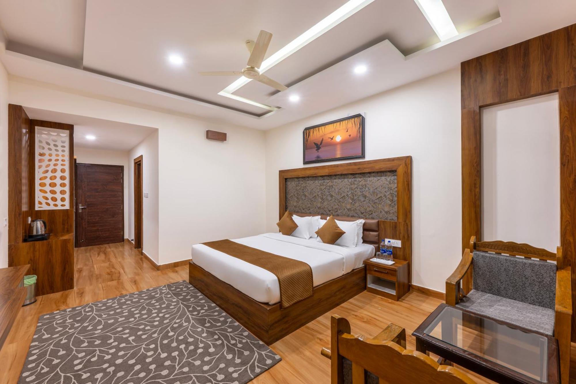 Stone Wood Hotel Dharamshala