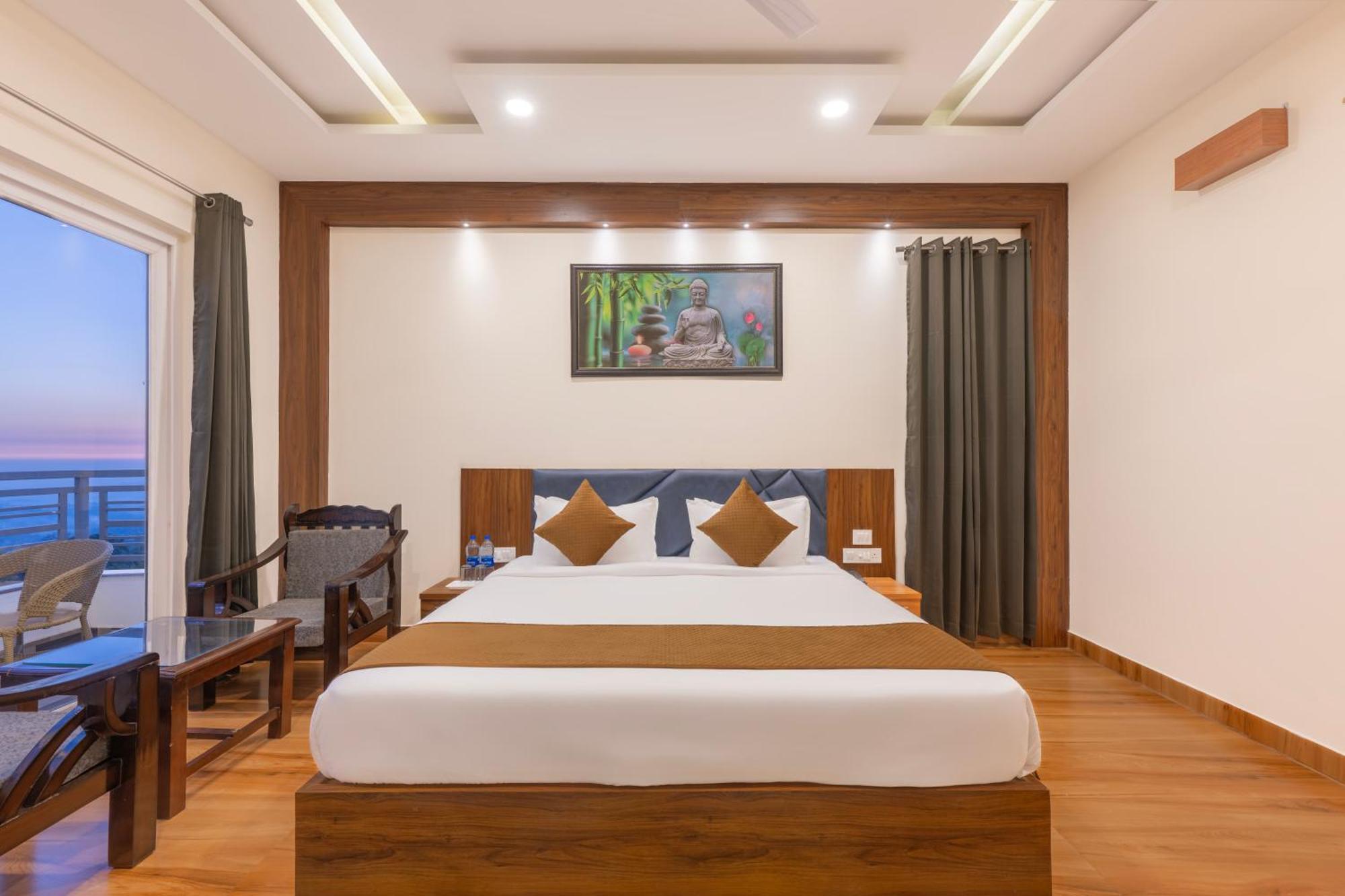 Hotel Stone Wood 3*